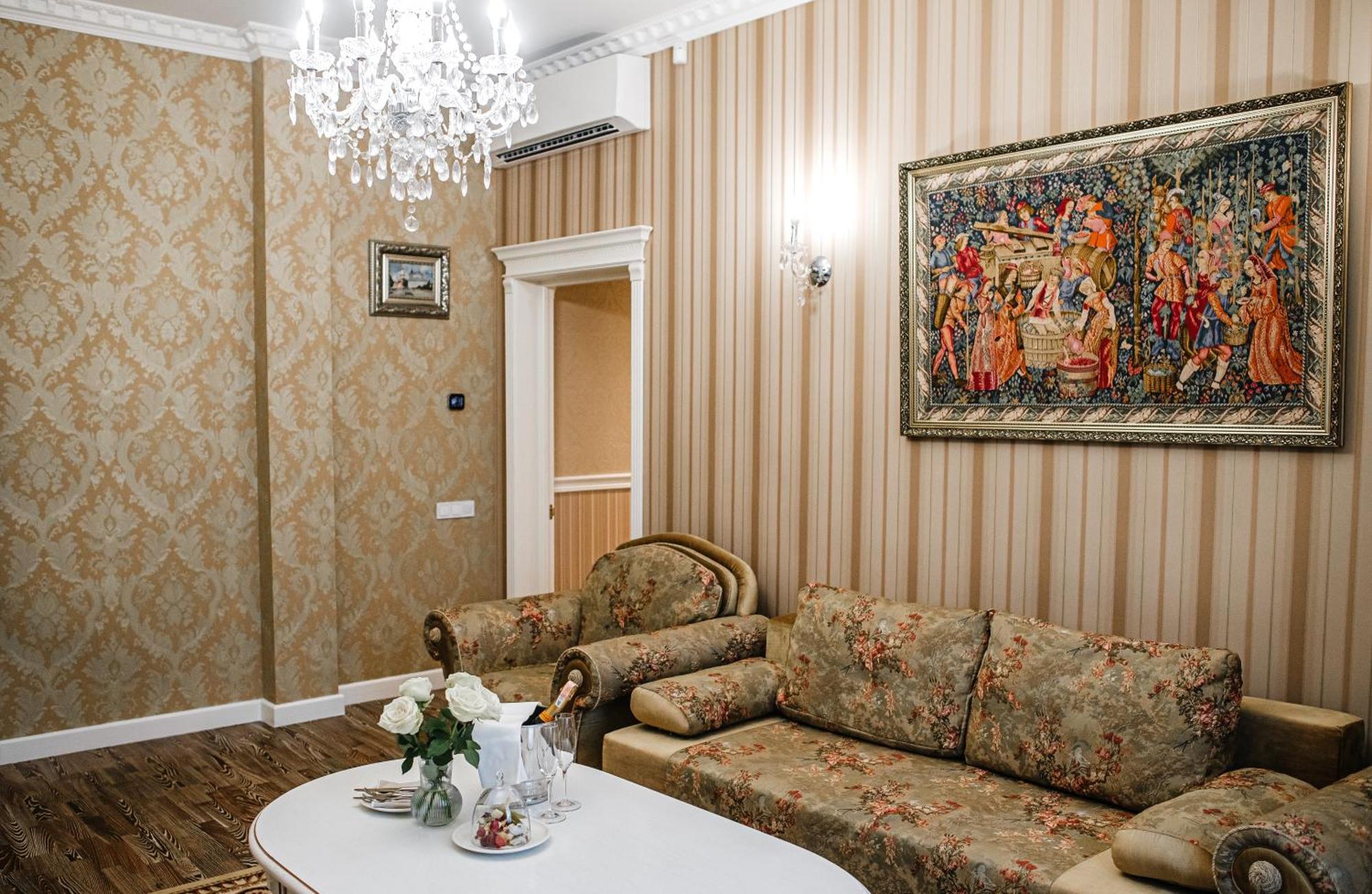 Nadiya Palace ايفانو - فرانكيفسك المظهر الخارجي الصورة